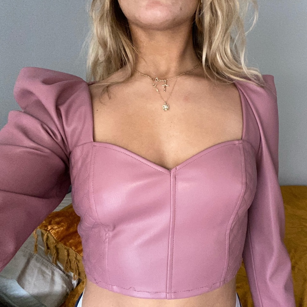 Pink faux leather cropped Zara blouse 🎀💕